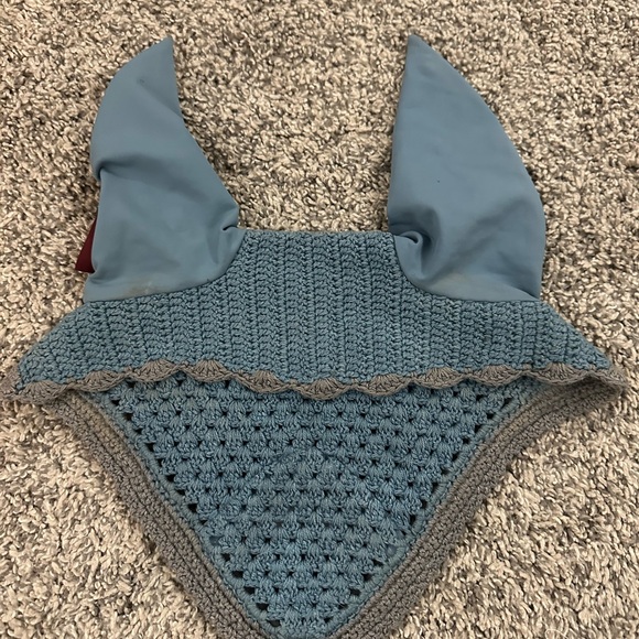 LeMieux ice blue Saddle Pad and Ear Bonnet - Picture 5 of 5